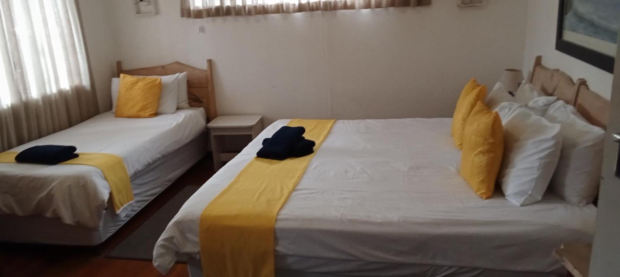 Aquarius Bed And Breakfast Jeffreys Bay Exterior foto